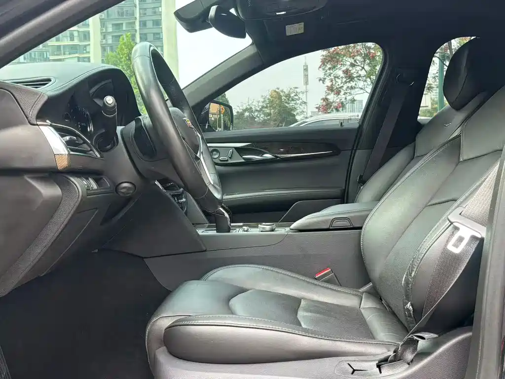 Cadillac CT6 — миниатюра 5