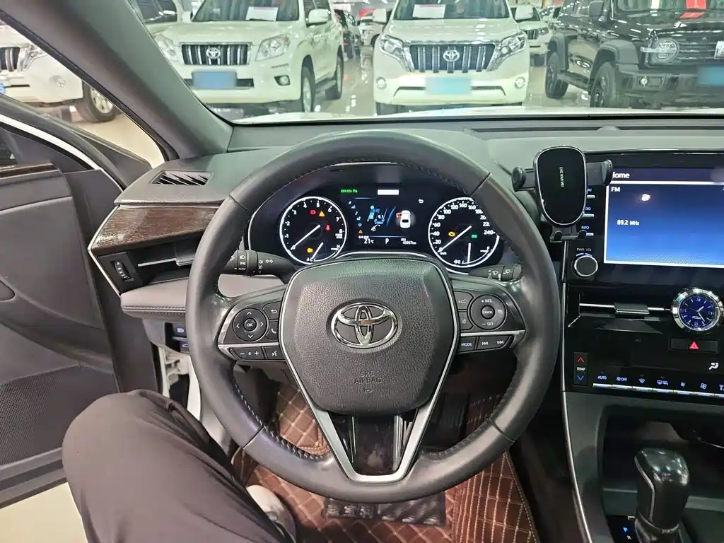 Toyota Avalon — миниатюра 4