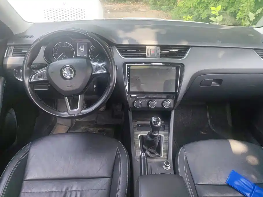 Skoda Octavia — миниатюра 12