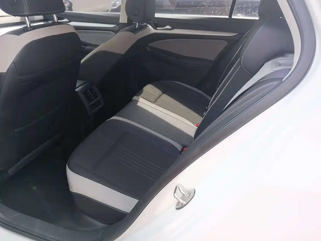 Volkswagen Golf 2021 280TSI DSG Pro