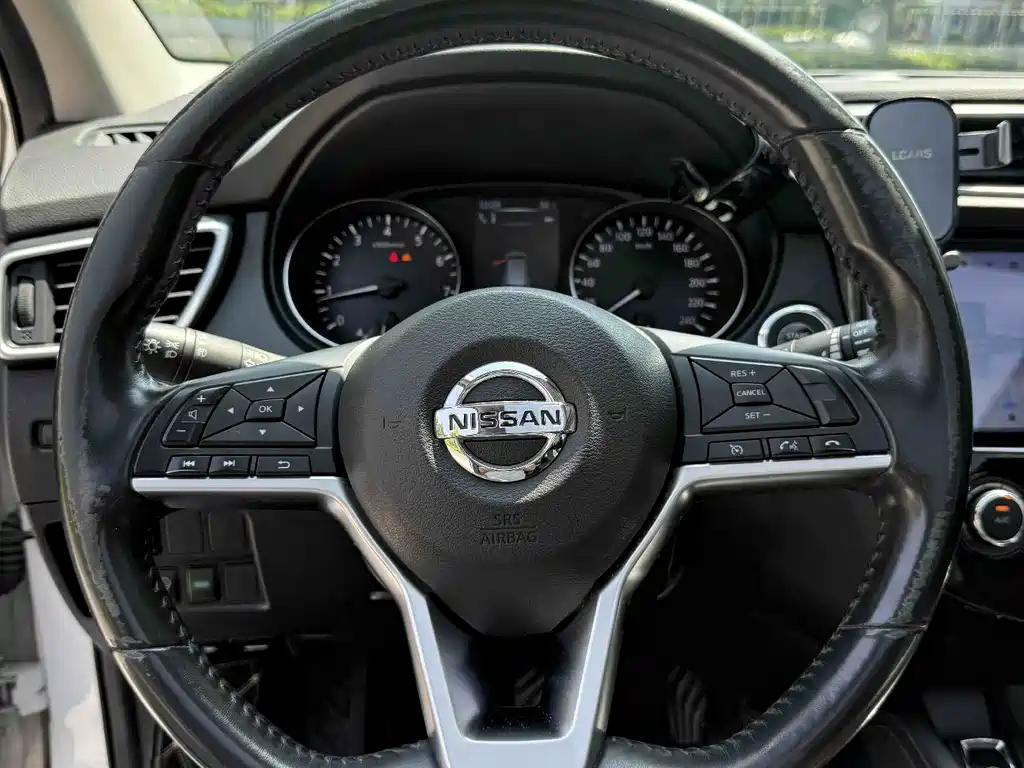 Nissan Qashqai 2021 2.0L CVT Luxury