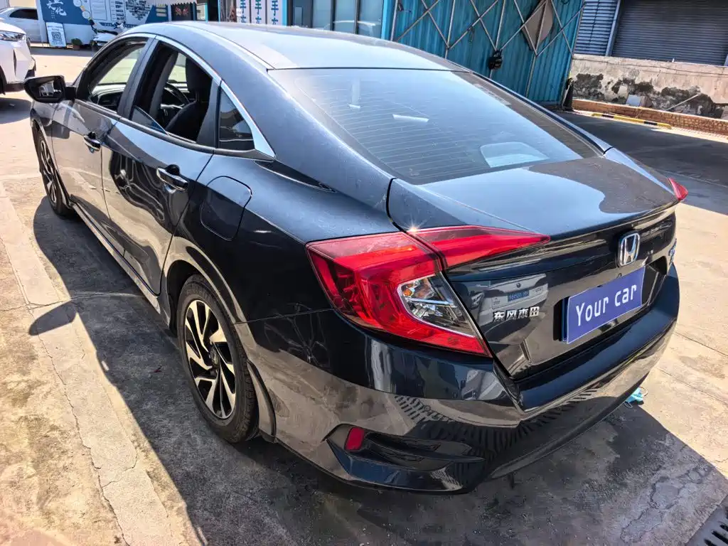 Honda Civic — миниатюра 4