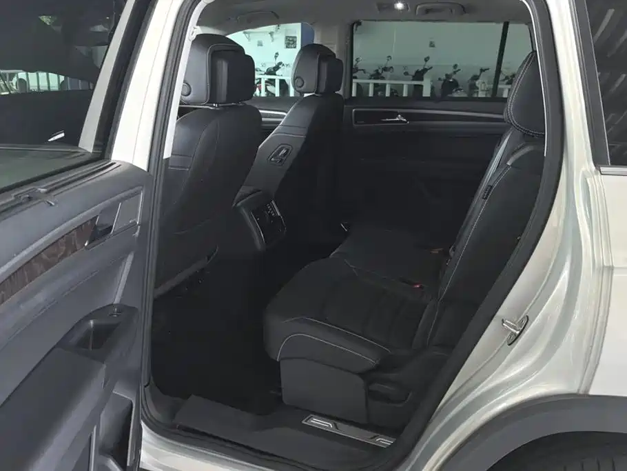 Volkswagen Teramont — миниатюра 11