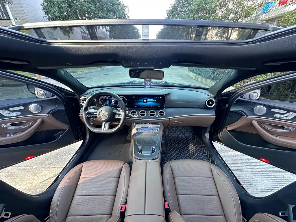 MERCEDES-BENZ E CLASS