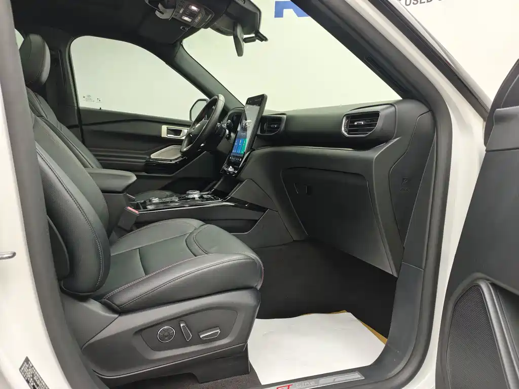 Ford Explorer — миниатюра 25