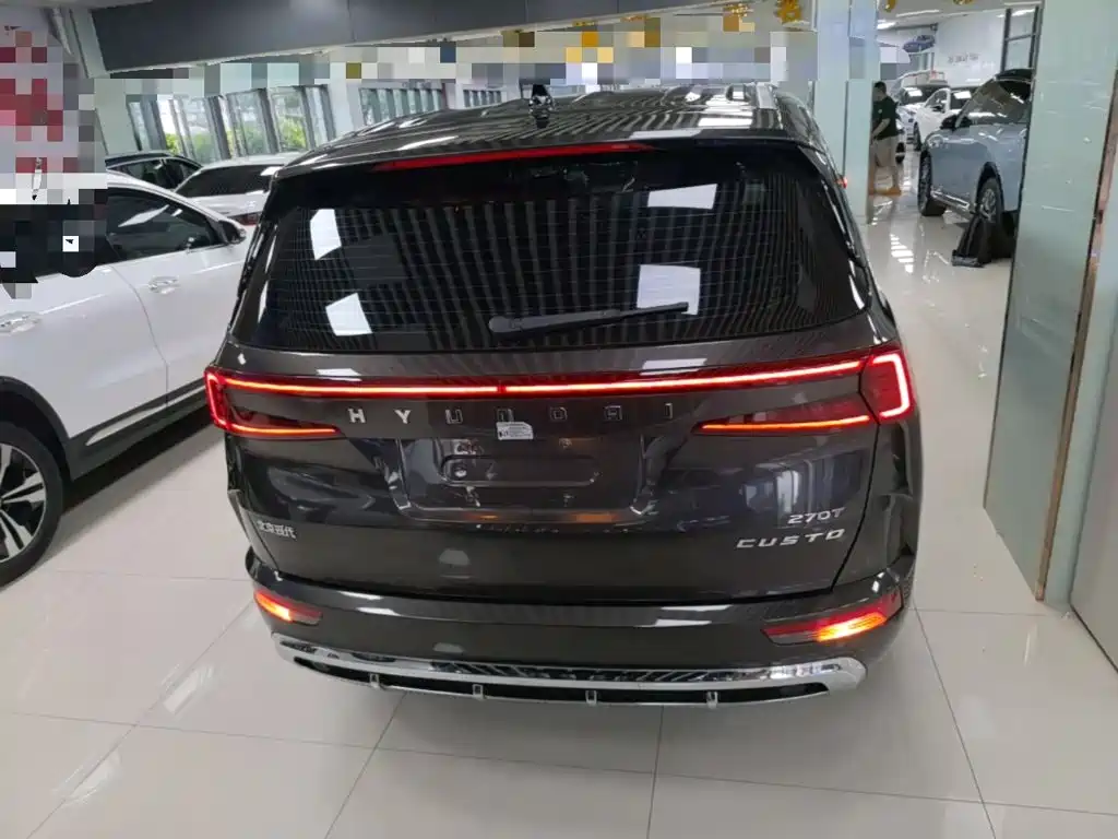 Hyundai Custo 2024 270TGDi LUX Luxury
