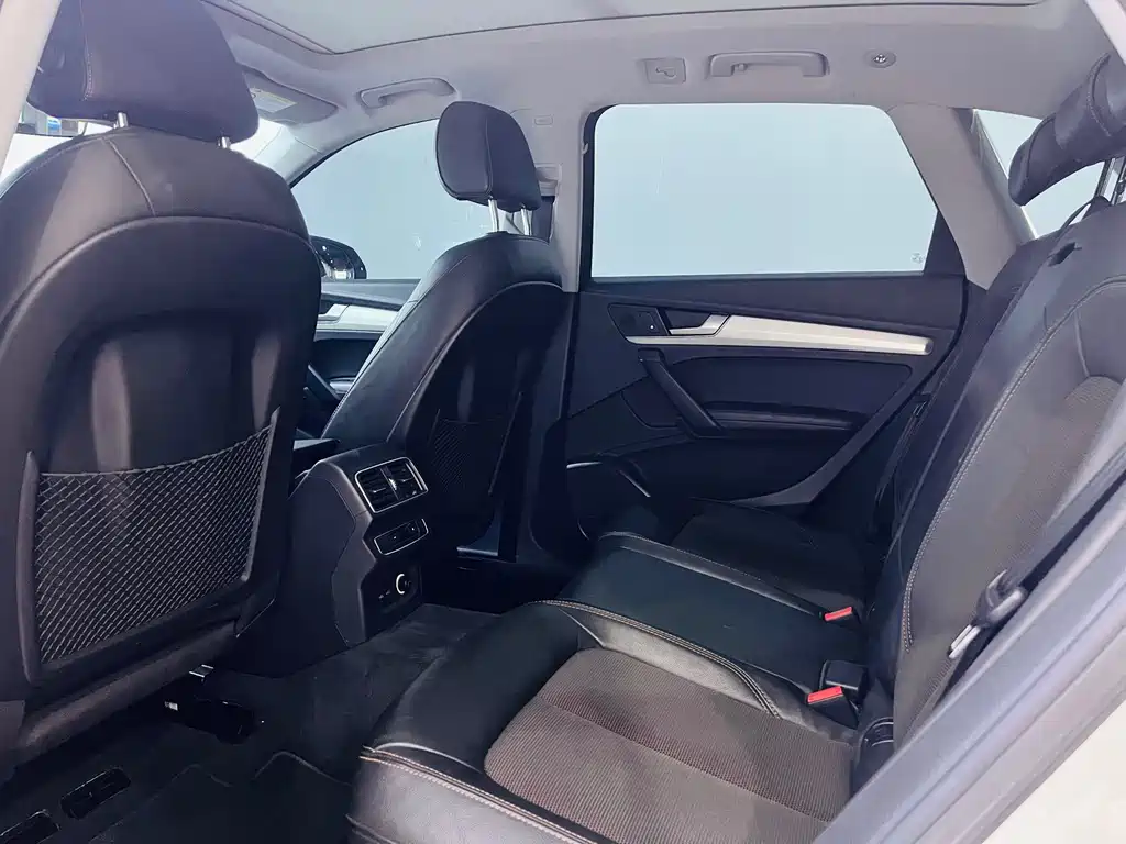 Audi Q5L — миниатюра 12