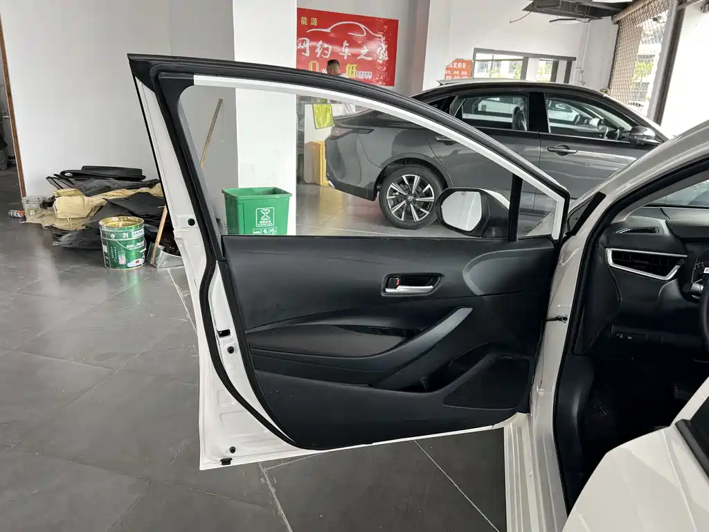 Toyota Corolla - фото 13