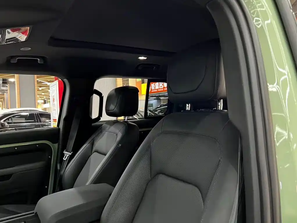Land Rover Defender — миниатюра 14