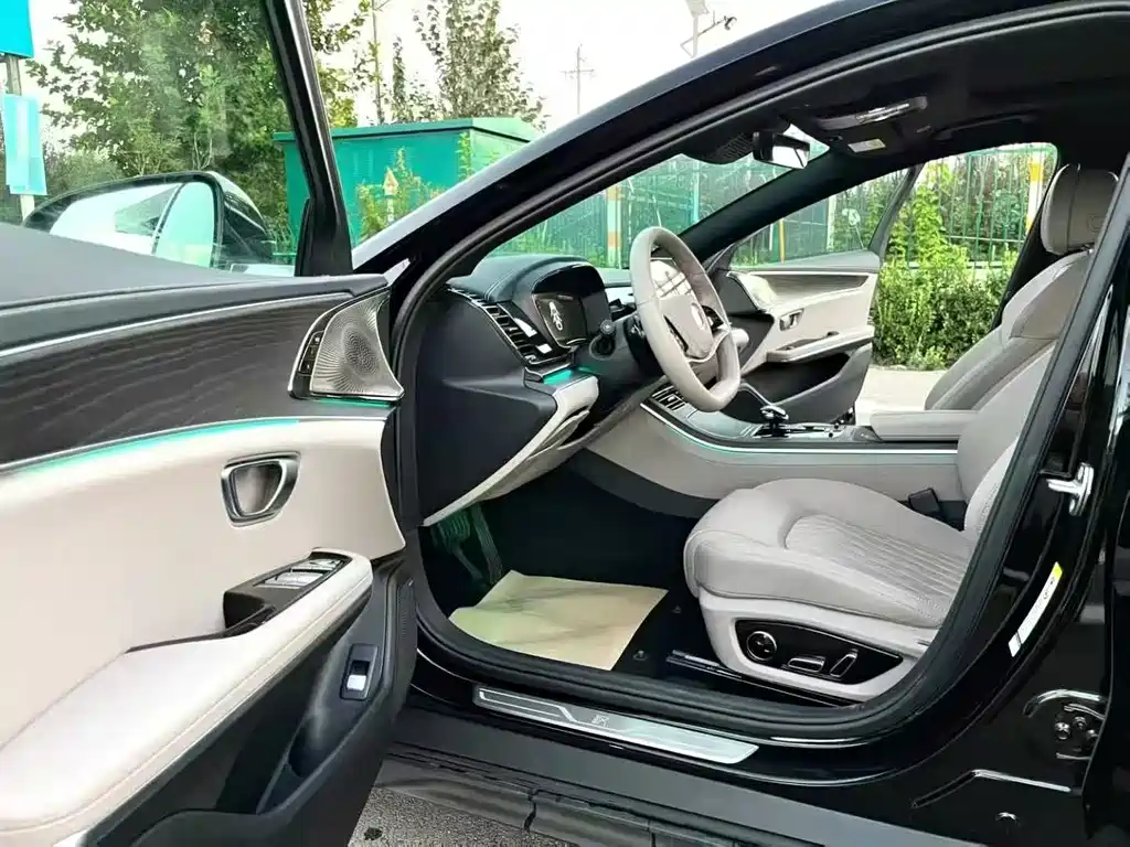 BYD Han 2026 EV Smart Drive 635KM