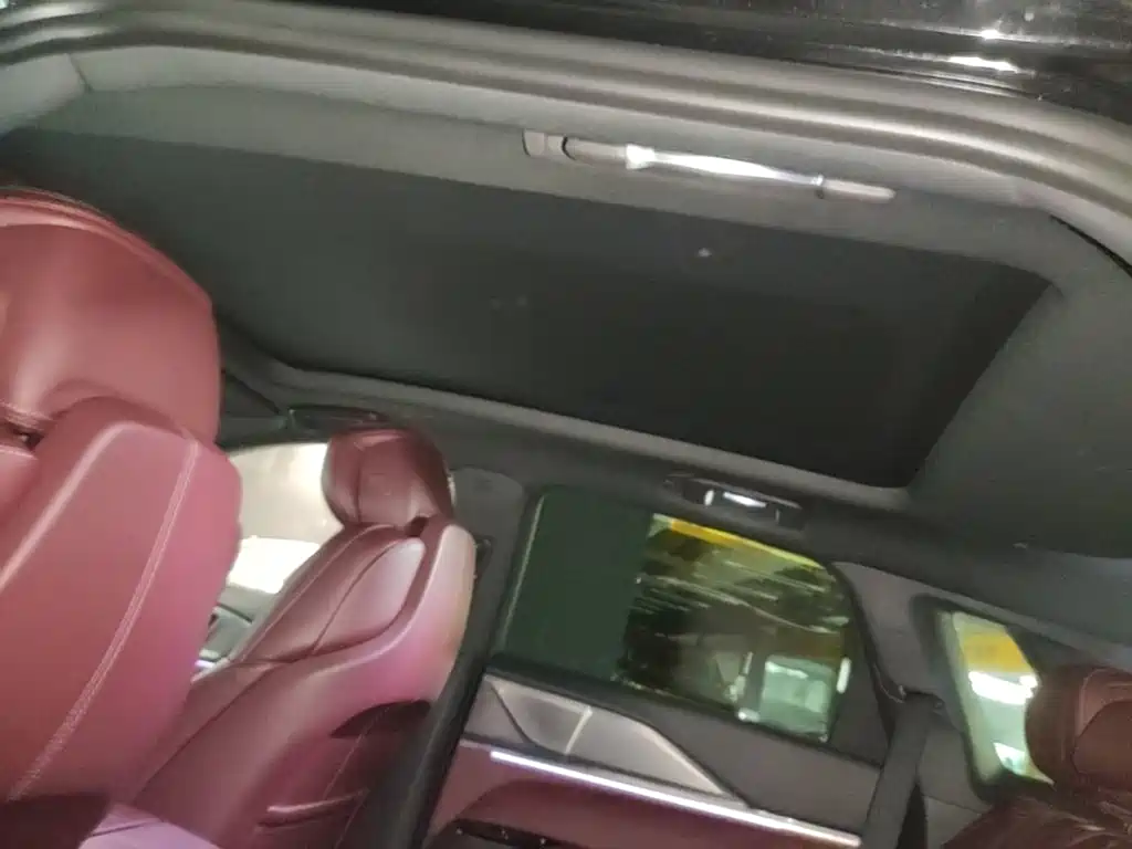 Cadillac XT5 — миниатюра 18