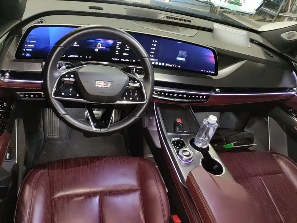 Cadillac XT5 — миниатюра 10
