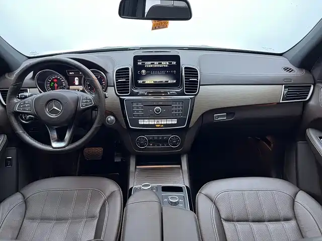 Mercedes-Benz GLE (Import) — миниатюра 3