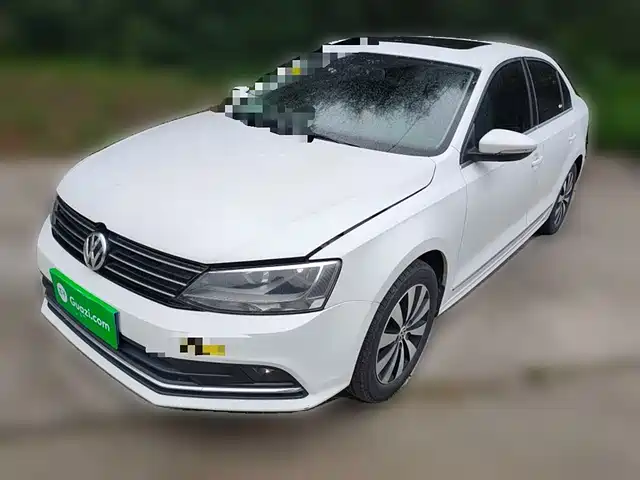 VOLKSWAGEN SAGITAR 2016