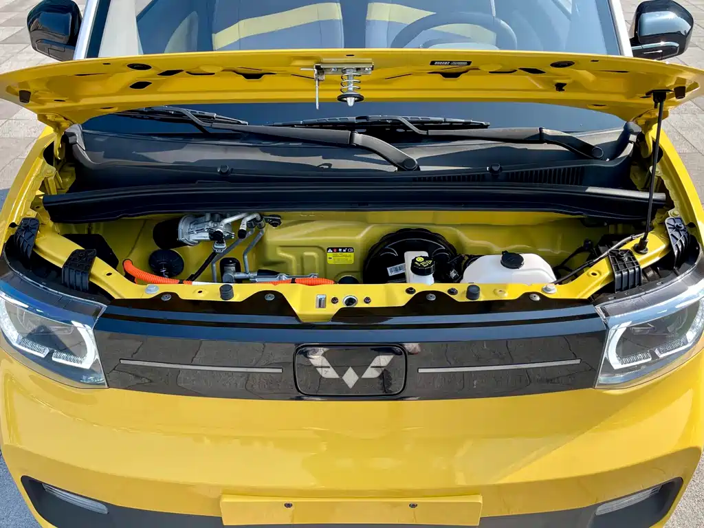 Wuling MINIEV — миниатюра 8