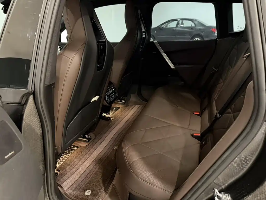 BMW iX — миниатюра 11