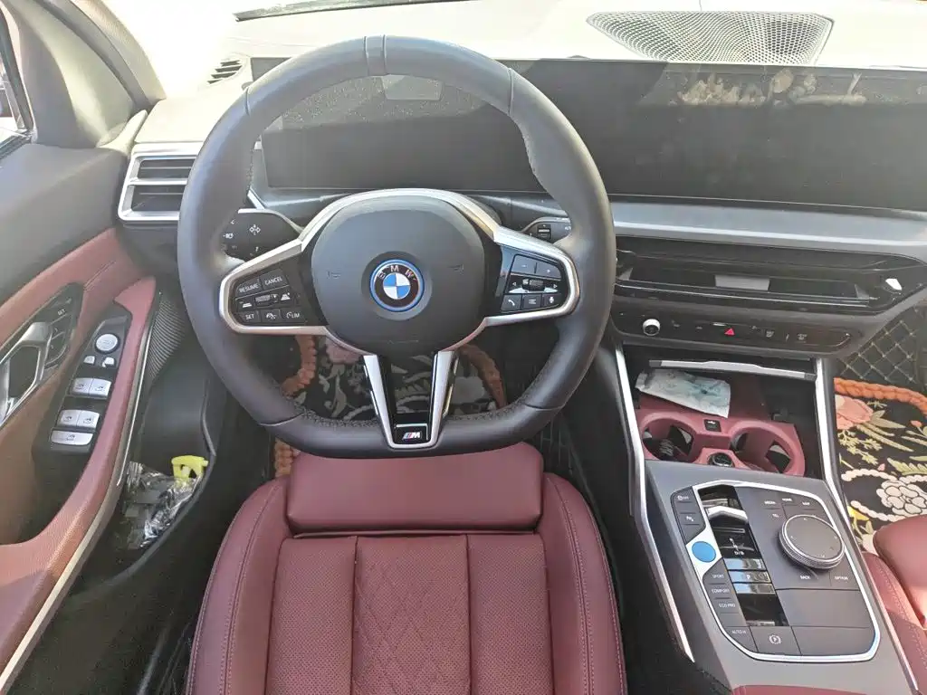 BMW i3 — миниатюра 6