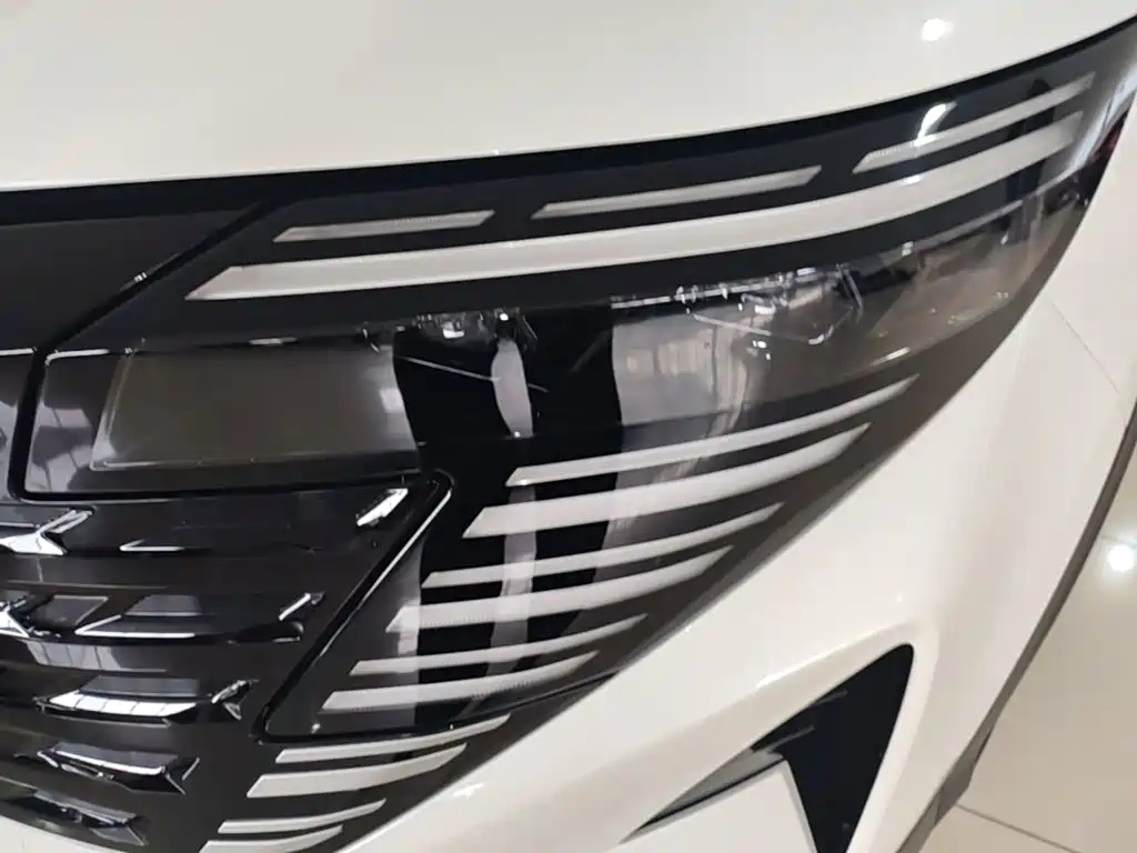Nissan Qashqai — миниатюра 24