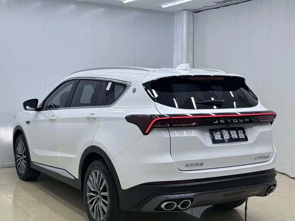 JETOUR X70 PLUS 2023 1.5T DCT PRO 5 мест