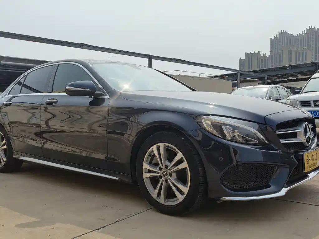 Mercedes-Benz C-Class — миниатюра 2