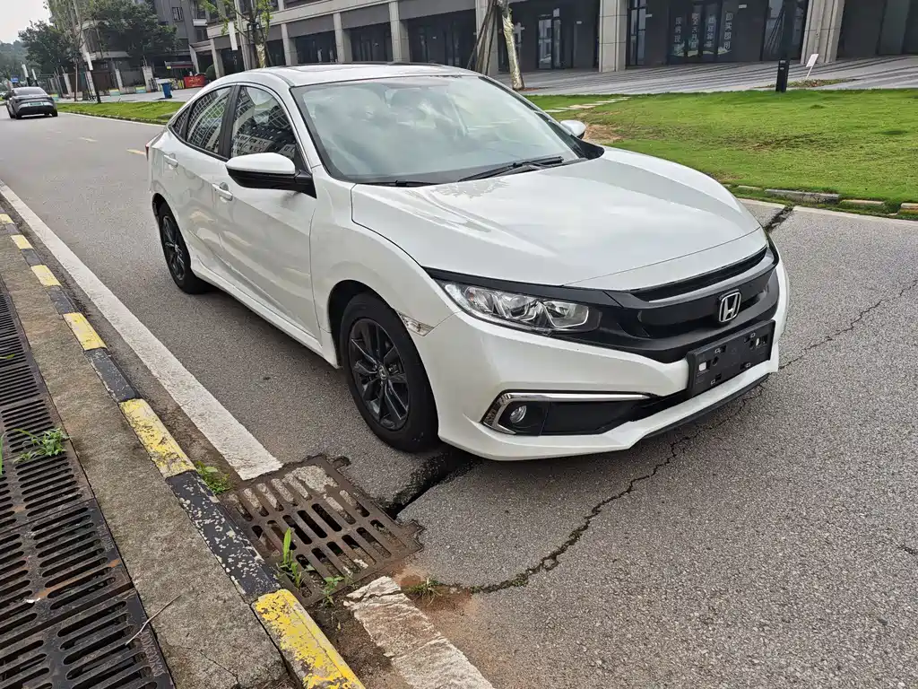 Honda Civic — миниатюра 3