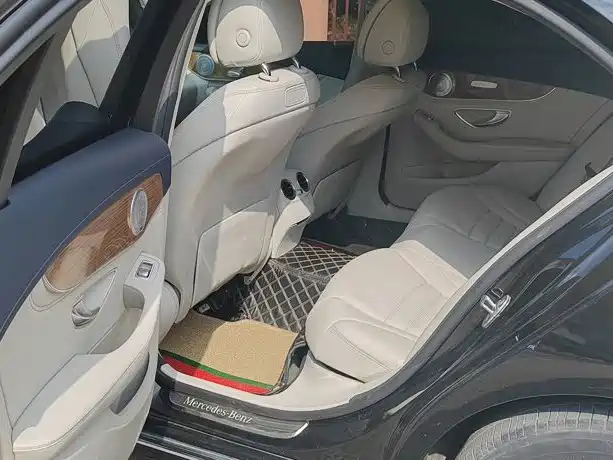 Mercedes-Benz C-Class — миниатюра 5