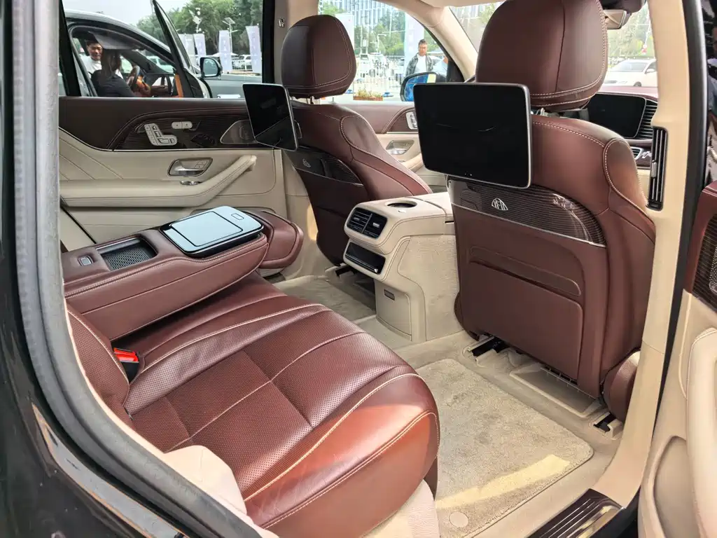 Mercedes-Benz GLS — миниатюра 7