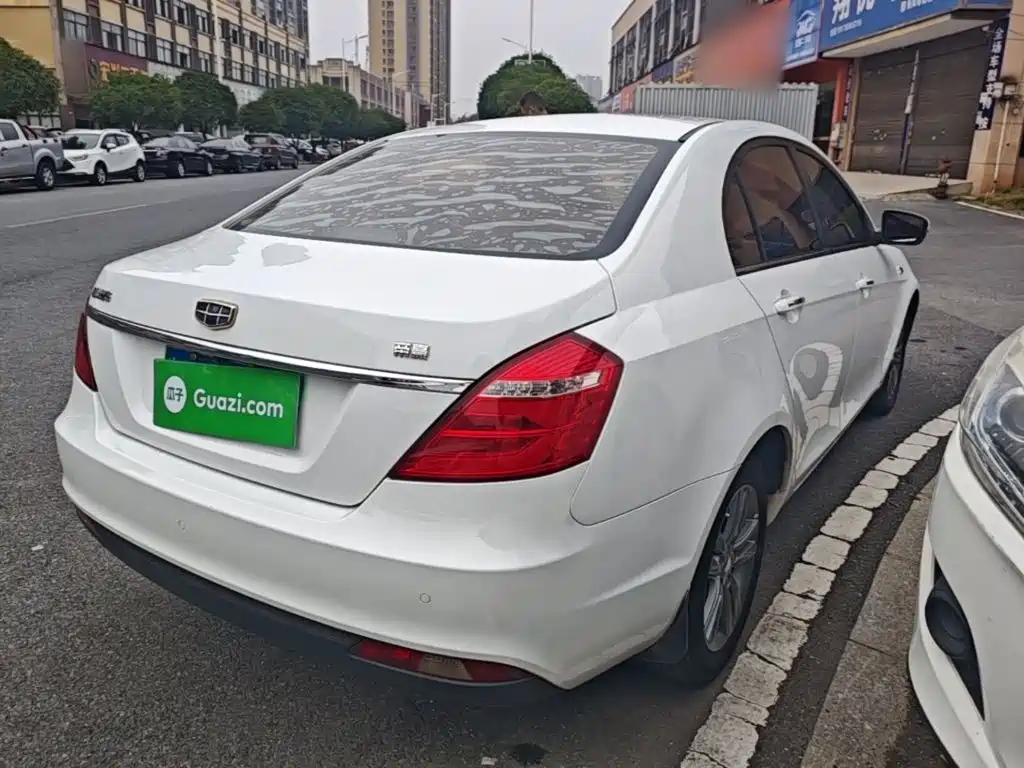 Geely Emgrand — миниатюра 7