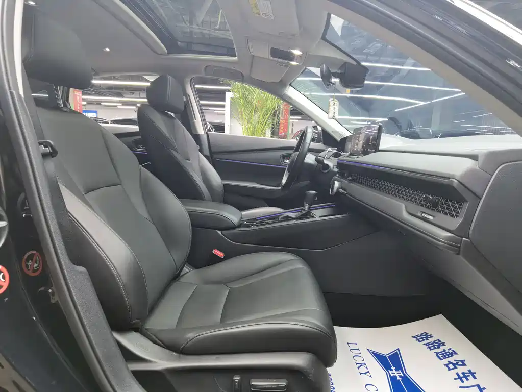 Honda Accord — миниатюра 8