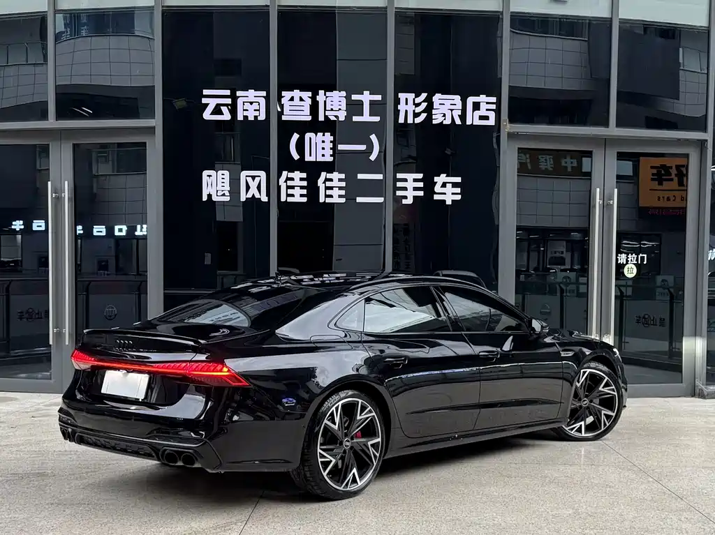 Audi A7L — миниатюра 4