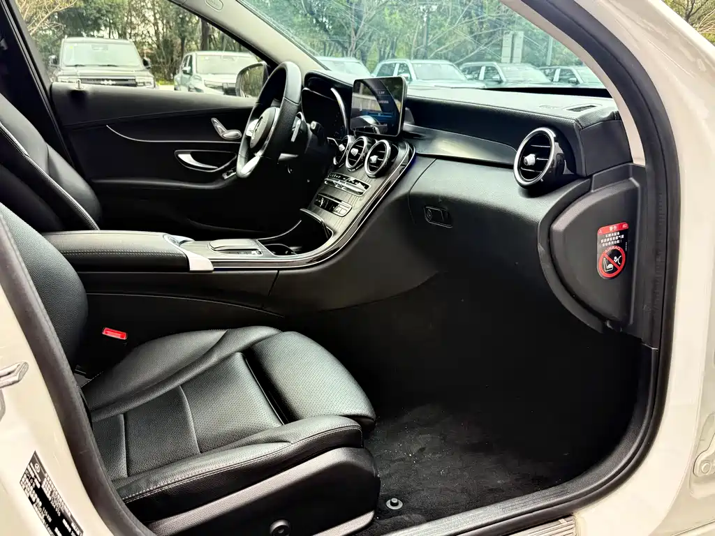 Mercedes-Benz C-Class - фото 10