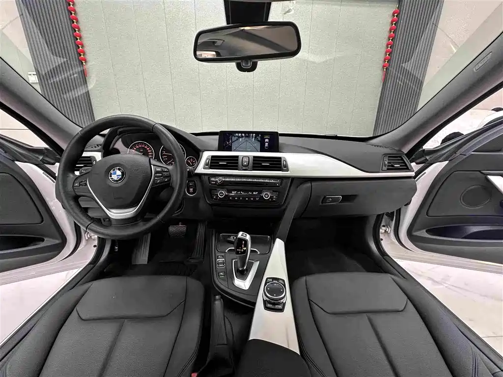 BMW 3 Series GT — миниатюра 10