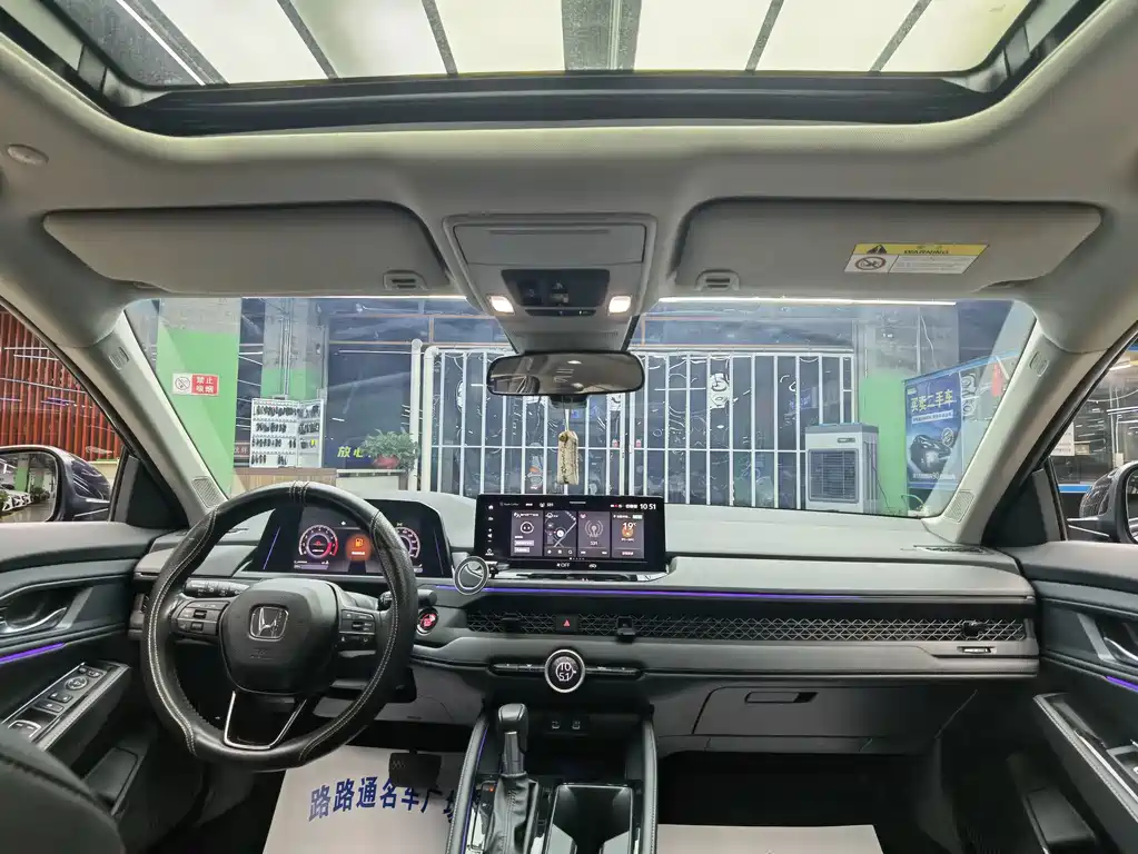 Honda Accord — миниатюра 7