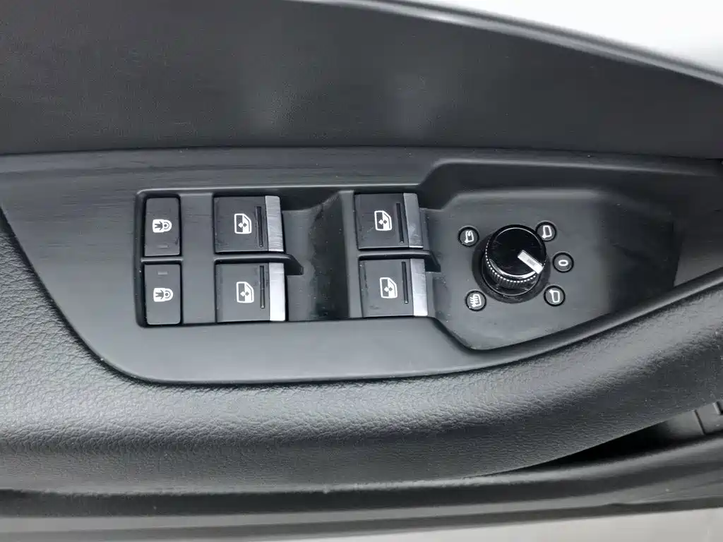 Audi A6L 2021 40 TFSI Luxury