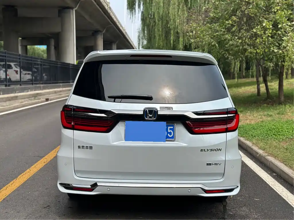 Honda Elysion — миниатюра 6