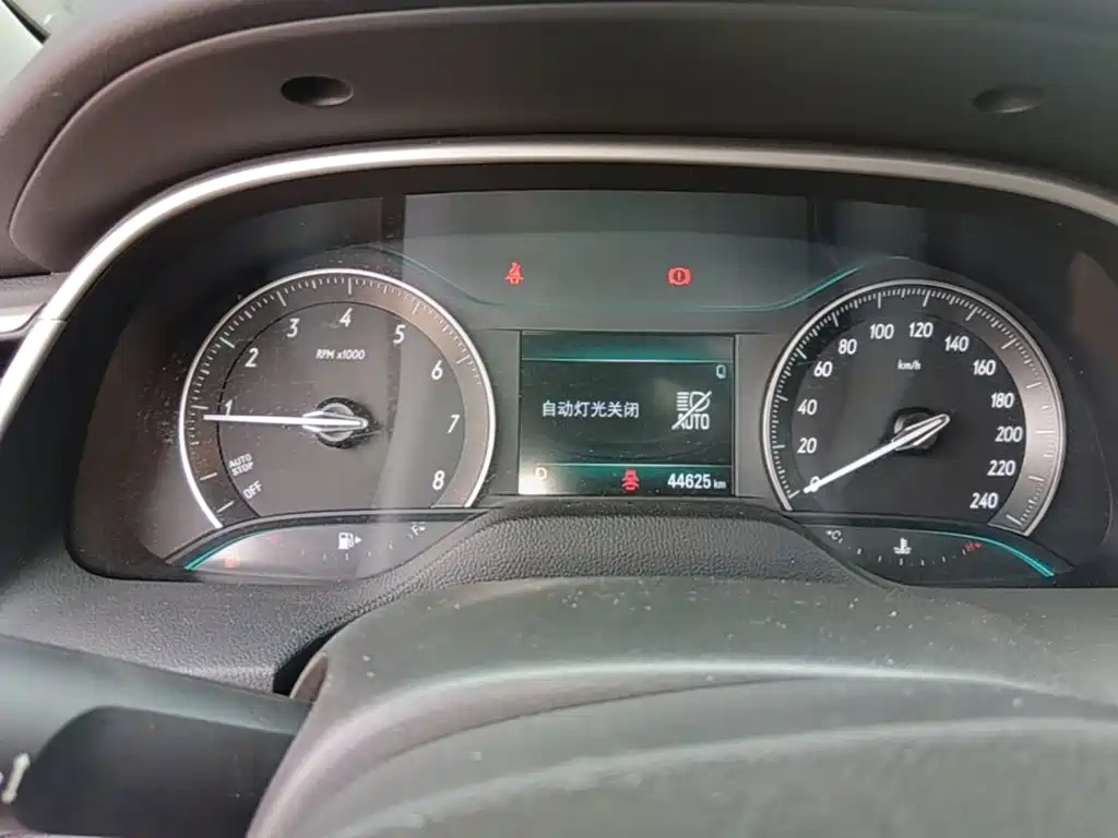 Buick Excelle — миниатюра 12