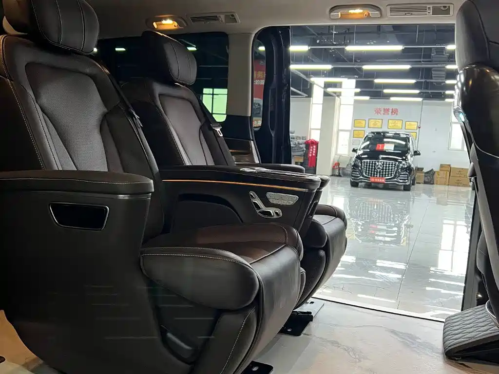 Mercedes-Benz V-Class — миниатюра 17