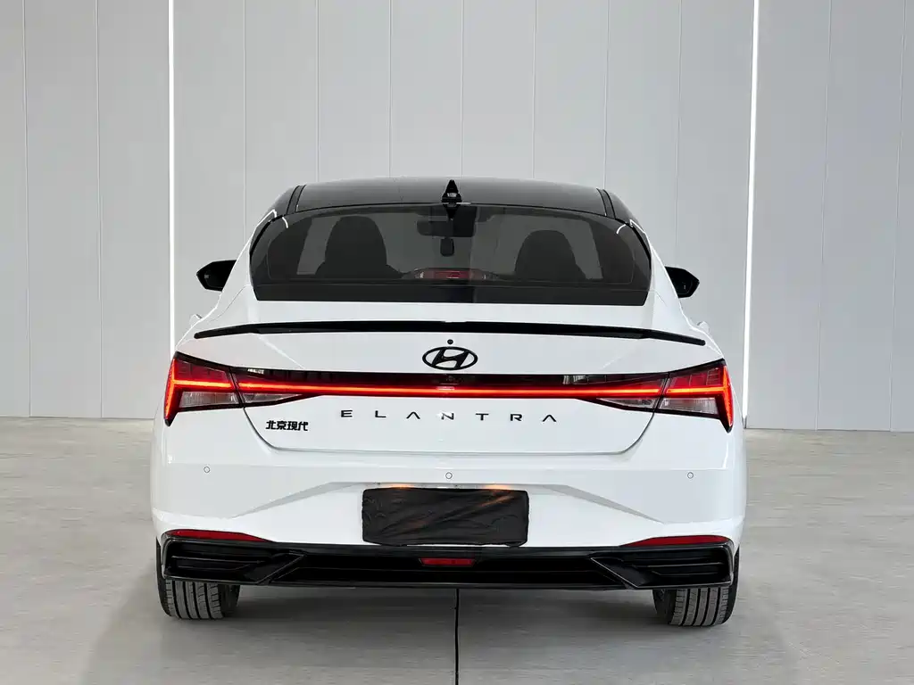Hyundai Elantra — миниатюра 5