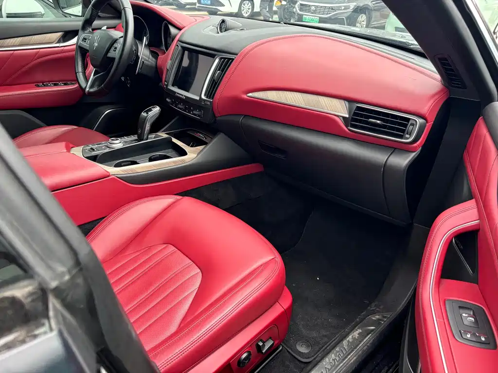 Maserati Levante — миниатюра 11
