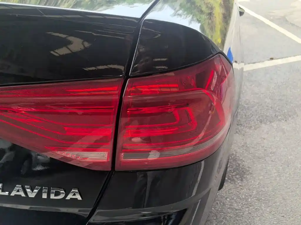 Volkswagen Lavida — миниатюра 8