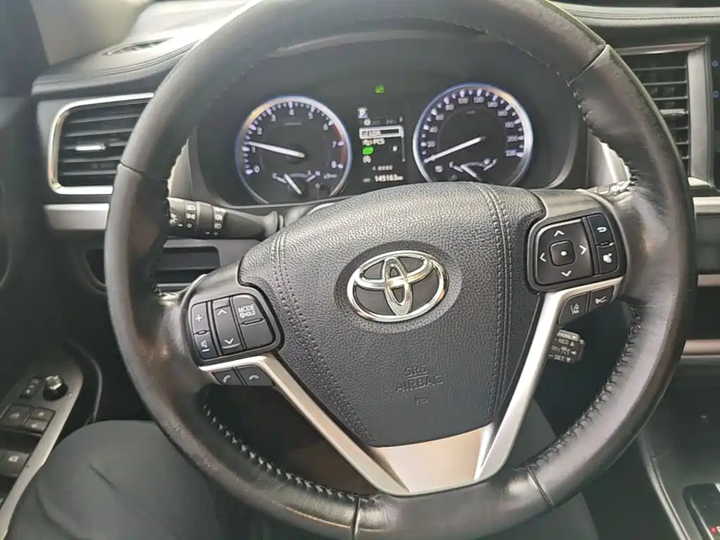Toyota Highlander — миниатюра 11
