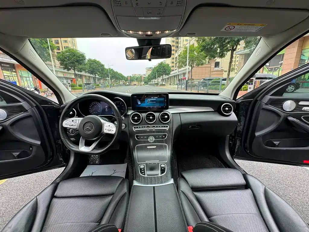 Mercedes-Benz C-Class — миниатюра 5