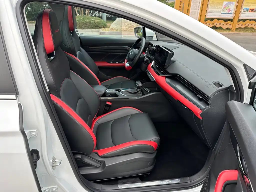 Geely Emgrand S — миниатюра 9