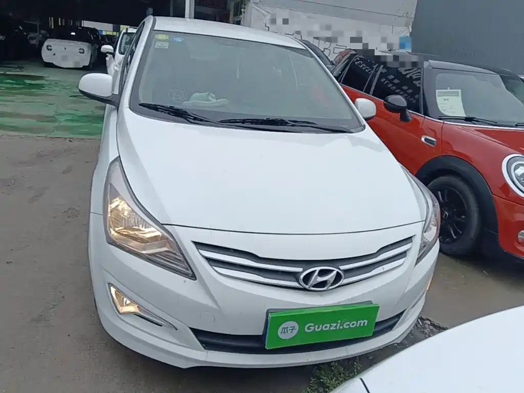 Hyundai Verna — миниатюра 3