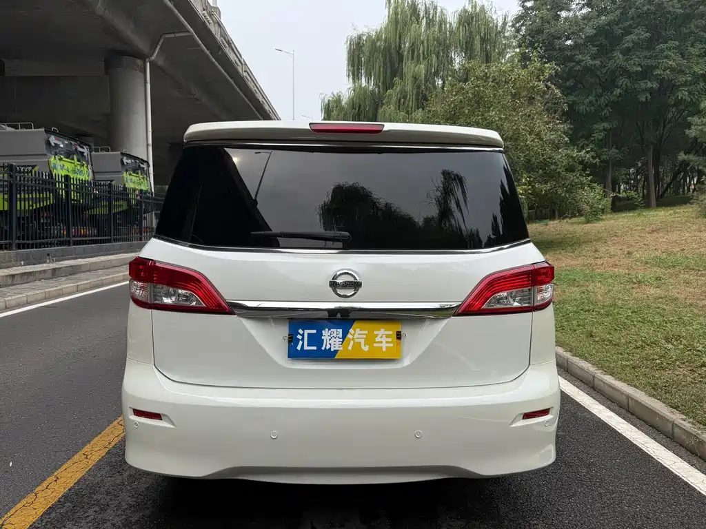 Nissan Quest — миниатюра 5