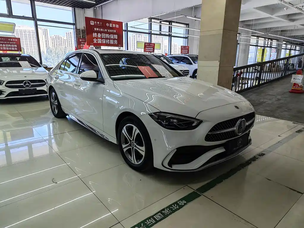 Mercedes-Benz C-Class — миниатюра 3