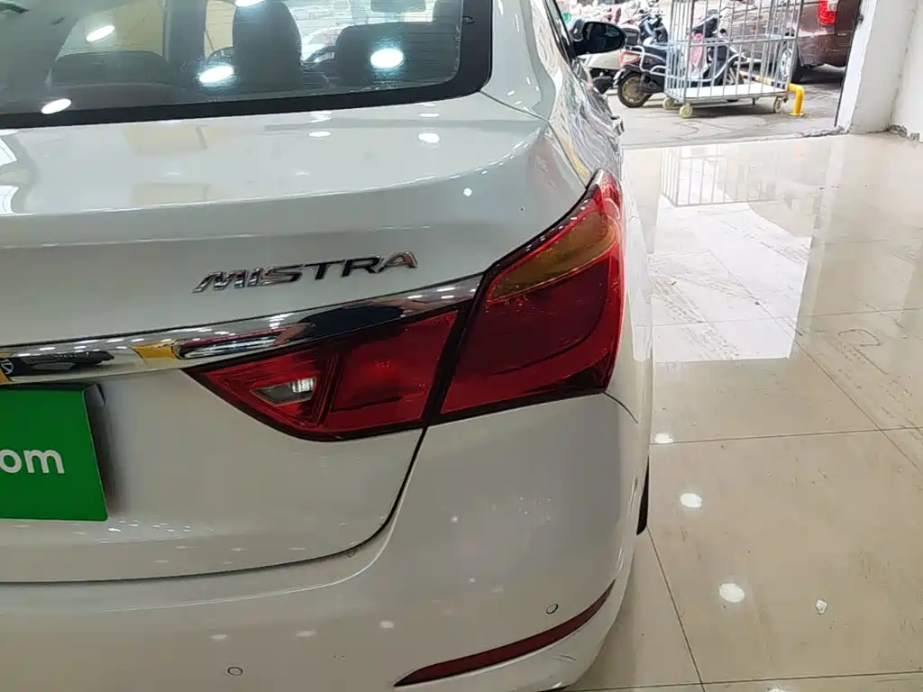 Hyundai Mistra — миниатюра 8