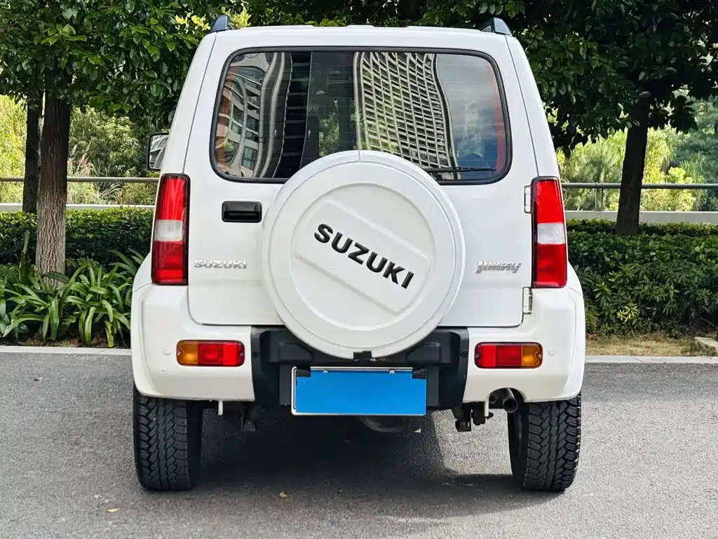 Suzuki Jimny — миниатюра 7