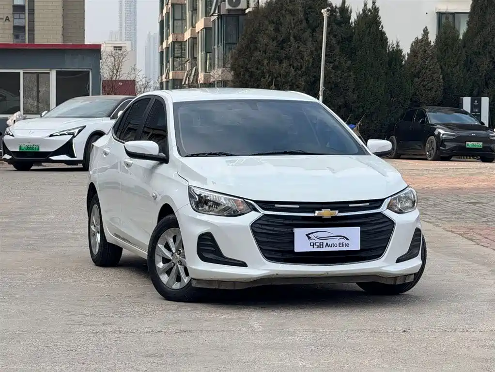 CHEVROLET KOVOZ