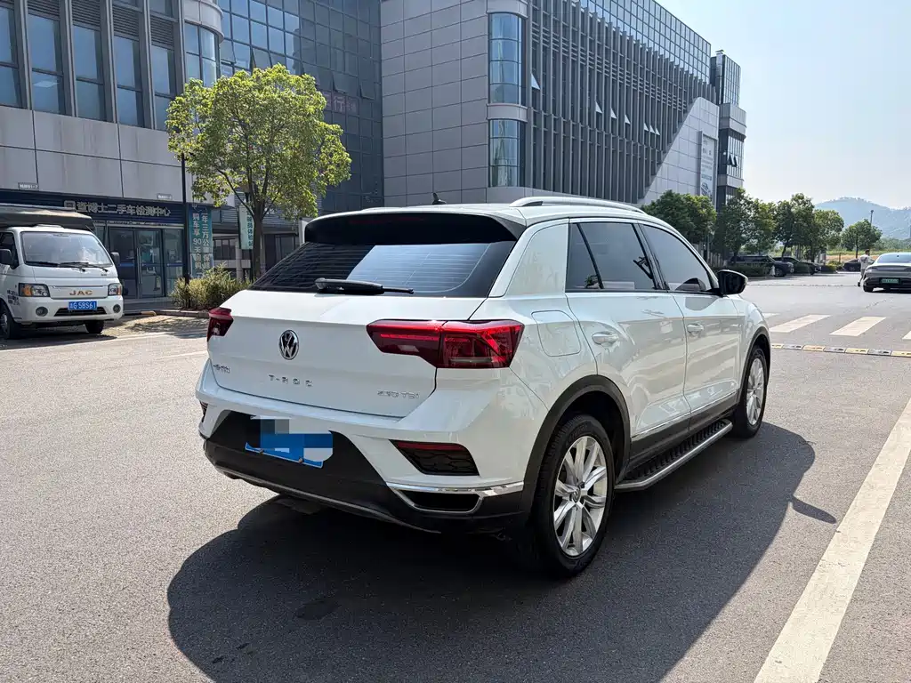Volkswagen T-Roc — миниатюра 6